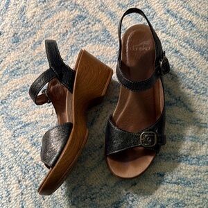 Dansko metallic, black ankle strap, buckle sandals 39